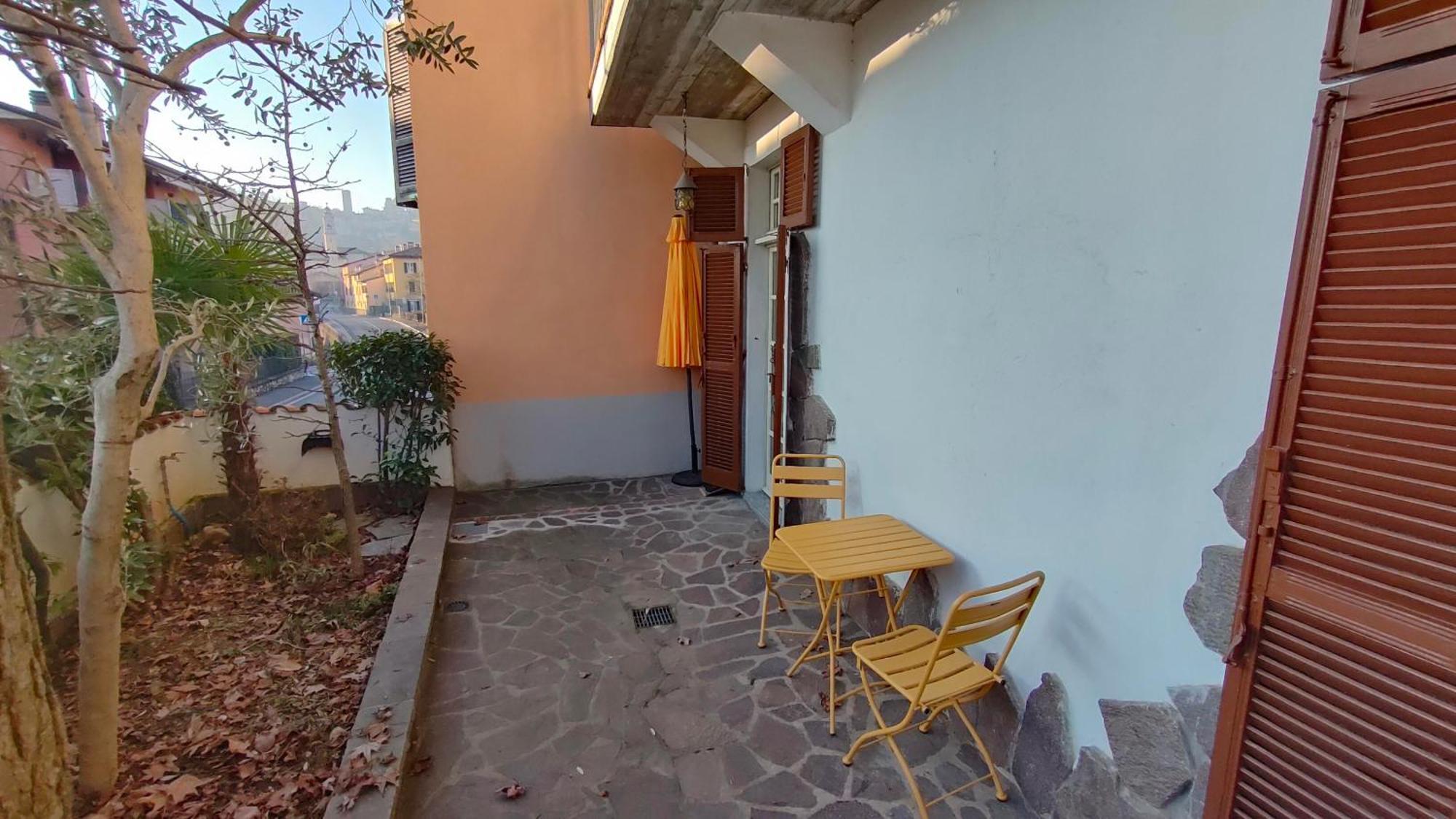 Nelly Bergamo Apartments Bagian luar foto
