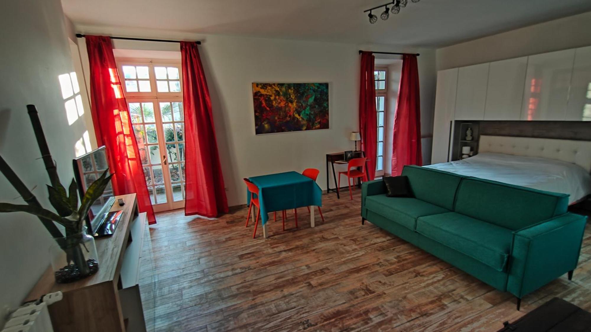 Nelly Bergamo Apartments Bagian luar foto
